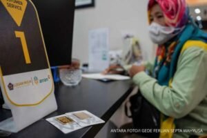 Harga Emas Antam Anjlok Rp 21.000 per Gram, Jumat (29/5)