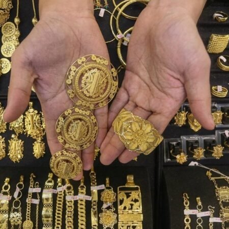 Kripto atau Emas?: Mana yang Lebih Tangguh di Tengah Guncangan Pasar?