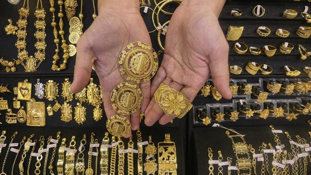 Kripto atau Emas?: Mana yang Lebih Tangguh di Tengah Guncangan Pasar?