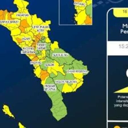 Peringatan Dini Cuaca Sumbar Hari Ini dari BMKG Siapakah yang Harus Waspada?
