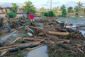 BMKG Ingatkan Cuaca Ekstrem di Sulteng, Siap-siap Hadapi Banjir dan Longsor!