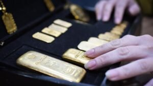 Harga Emas Antam Sekarang Turun drastis Rp 16 Ribu per Gram